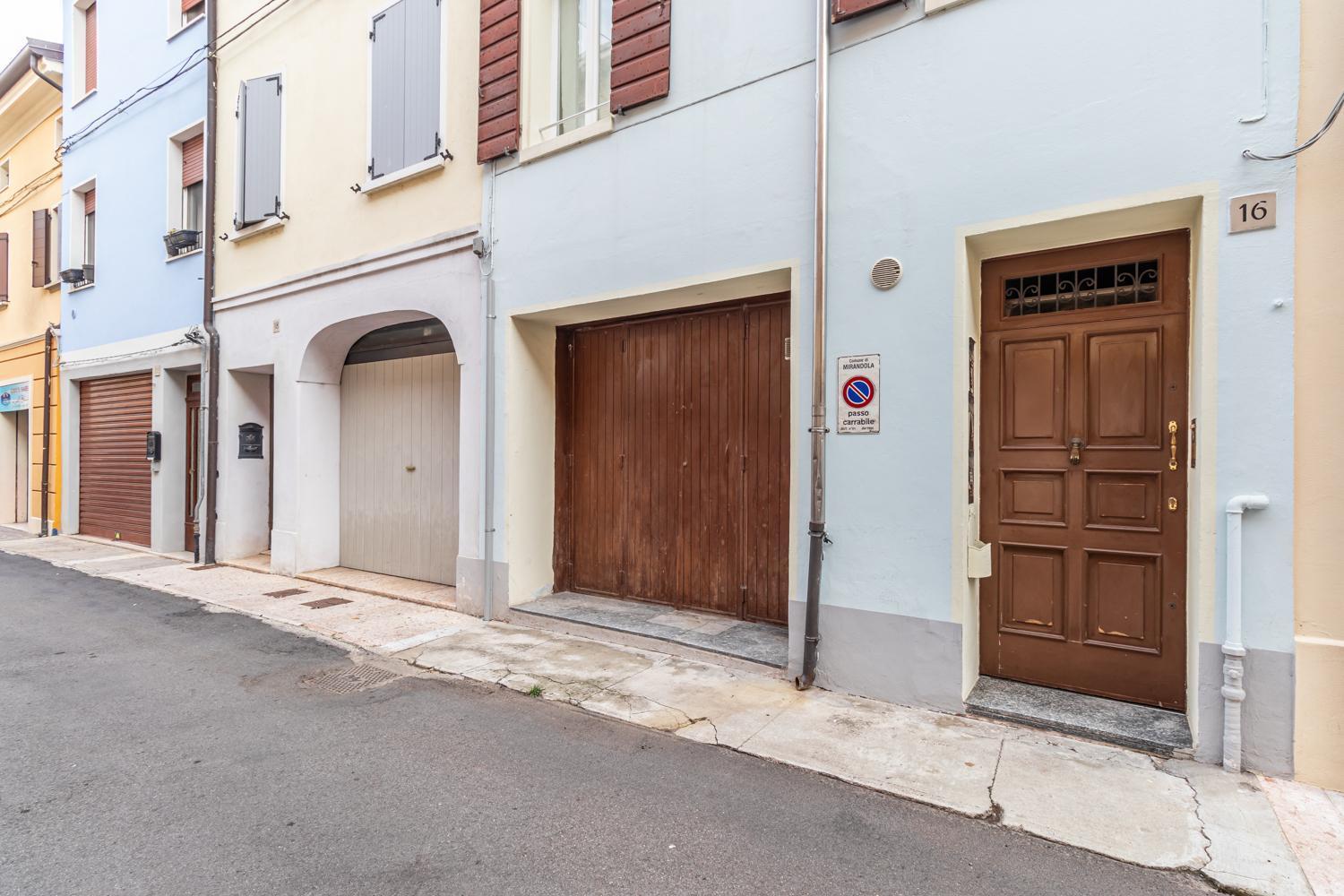 Ca 'Pico With Wifi-Few Steps From Center Apartamento Mirandola Exterior foto